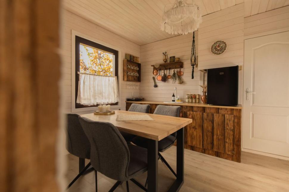 În ce a transformat un român căsuța veche a străbunicilor: ”Superb! Cred că ceva mai frumos nu am văzut!” 810069