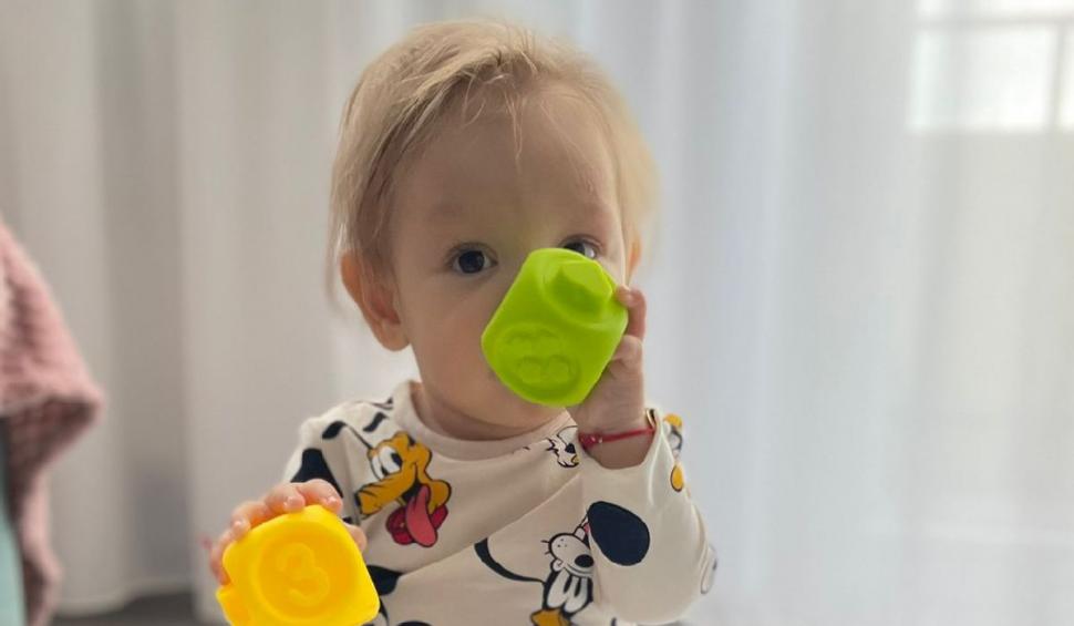 El este Victor şi are nevoie de ajutorul vostru. A fost diagnosticat cu amiotrofie musculară spinală la doar 11 luni 810611