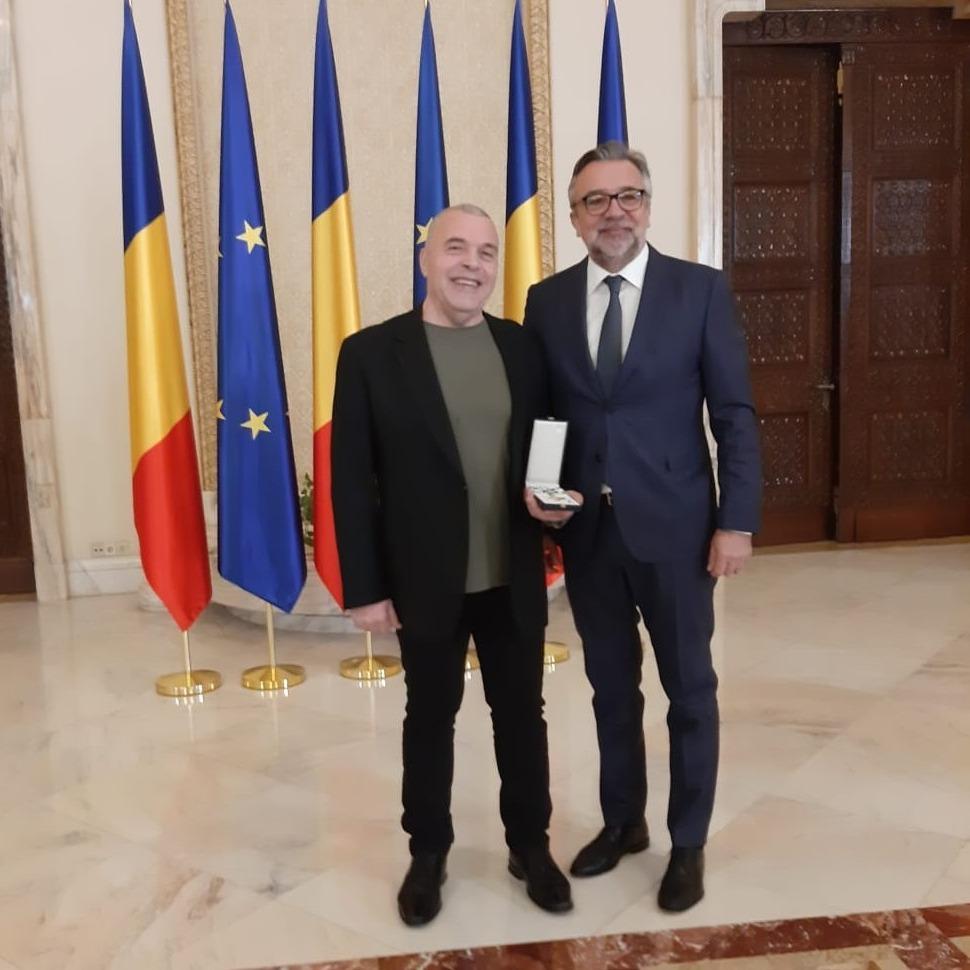 Ministerul Culturii: ”Artiști, personalități instituții fanion ale culturii românești au fost decorate de Klaus Iohannis” 810857