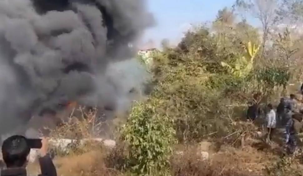 Un avion cu 72 de persoane s-a prăbușit în Nepal. La bord erau și doi bebeluși 811060