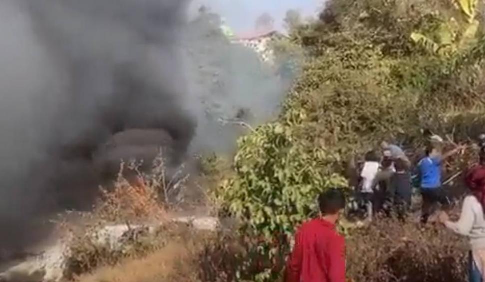 Un avion cu 72 de persoane s-a prăbușit în Nepal. La bord erau și doi bebeluși 811061