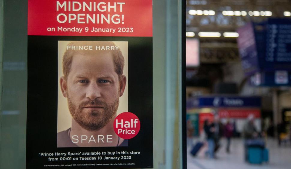 Cârnăciorii, motiv de ceartă în Familia Regală Britanică. Fostul majordom al Prințesei Diana susține că Harry primea mai puțină mâncare decât William 811341