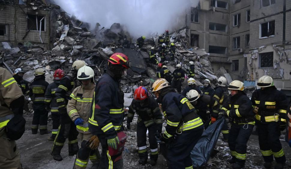 Rușii au lovit blocul de locuințe din Dnipro cu un focos de o tonă | După două zile, bilanțul a ajuns la 40 de morți 811288