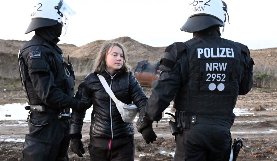 Greta Thunberg a fost reţinută de poliţia germană în timpul unui protest
