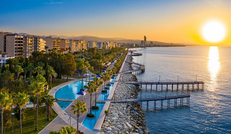 Ciprul de Nord și Ciprul de Sud, pentru vacanțe de lux, la plajă 811738