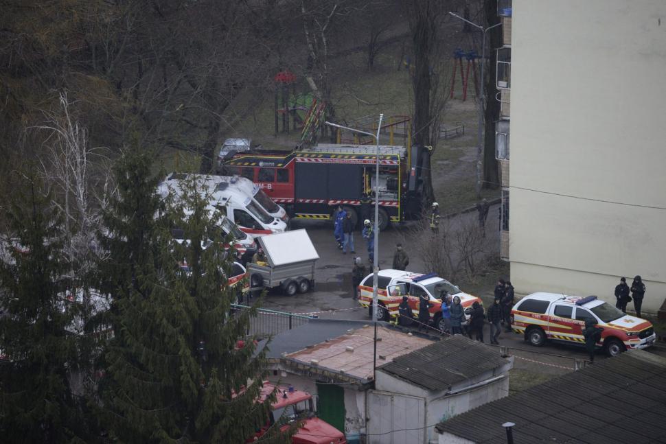 Tragedia aviatică din Ucraina | CNN: Aproape jumătate dintre victime sunt părinți și copii de grădiniță, surprinși la sol de prăbușirea elicopterului 811722