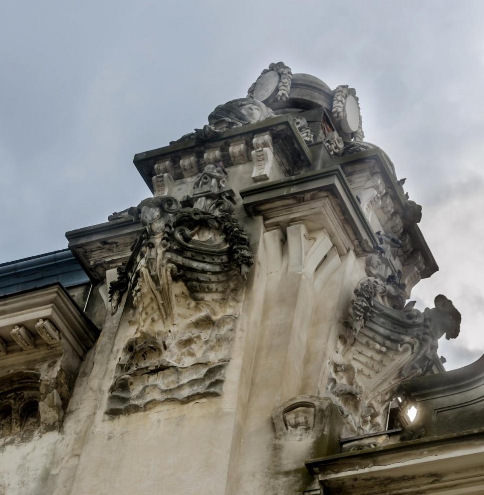 Cazinoul din Constanța, transformare spectaculoasă. Cum arăta clădirea la începutul renovării și cum arată astăzi 812113