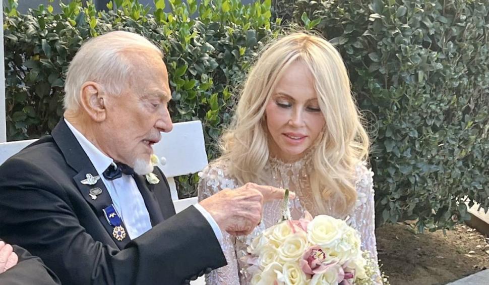 Cine este românca cu care s-a căsătorit Buzz Aldrin, celebrul astronaut ajuns pe Lună 812358