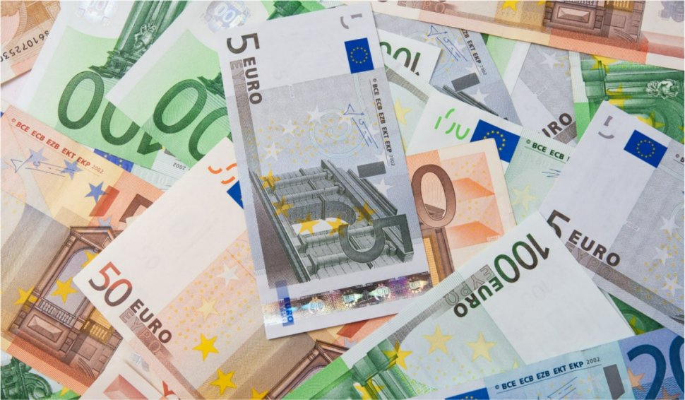 Alertă în zona euro. Două bancnote vor dispărea din circulație! 