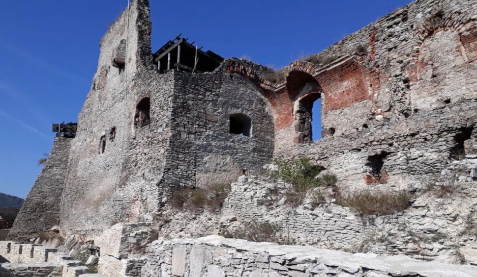 Circuite turistice în România medievală 813268