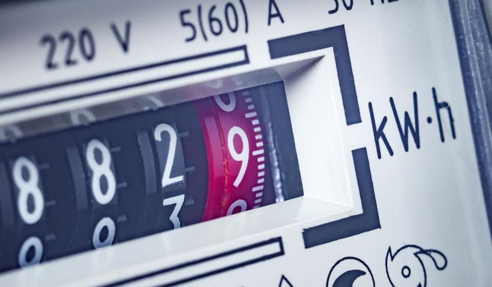 Românii primesc facturi la energie de la doi furnizori: 2 facturi, o singură casă. Ce au de făcut cei care sunt în această situaţie 813355