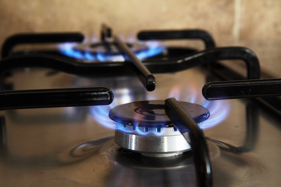România, alături de alte trei țări, cere Comisiei Europene să finanțeze livrări de gaz suplimentar din Azerbaidjan