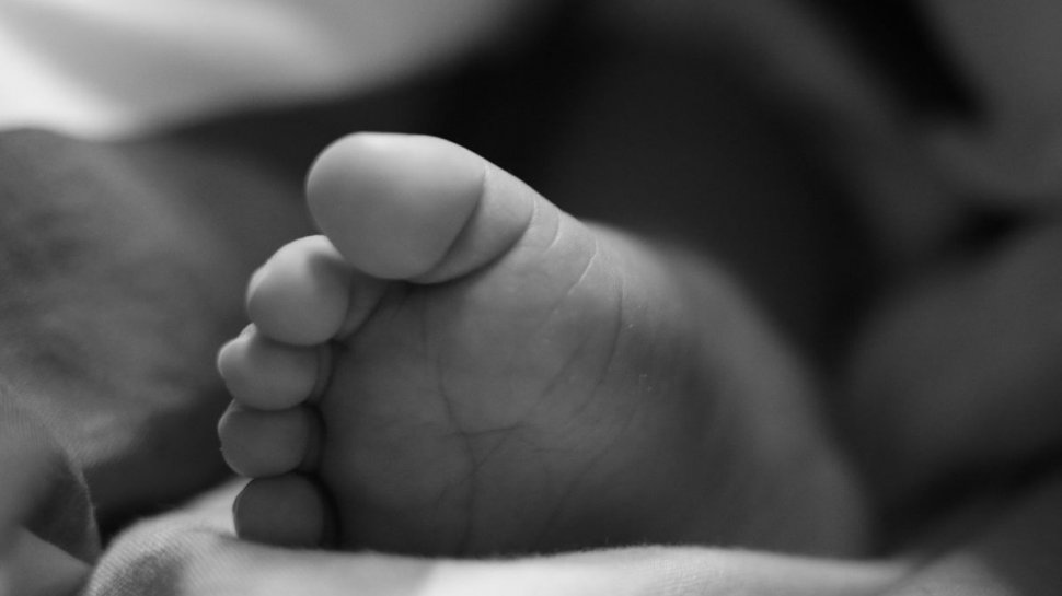 Bebelușul nenăscut al femeii lovite de mașină pe o stradă din București, a murit. Tânăra era însărcinată în 8 luni
