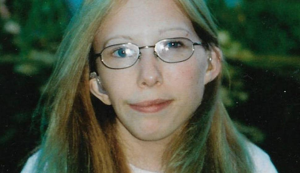 Cadavrul mumificat al unei femei cu schizofrenie, găsit după trei ani în locuinţa sa. Biletul de adio lăsat de Laura: "Am nevoie de ajutor" 813477