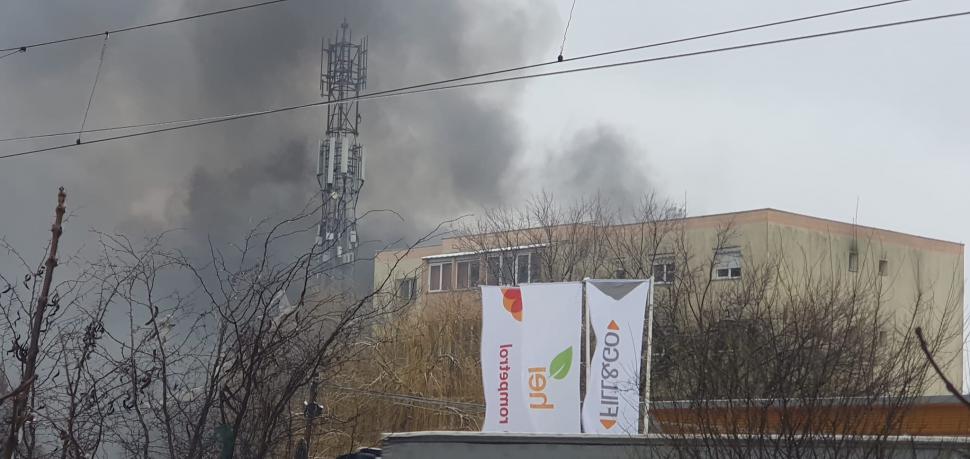 Incendiu de proporții pe Centura Capitalei. S-a trimis mesaj de Alertă extremă pentru evitarea zonei 813575