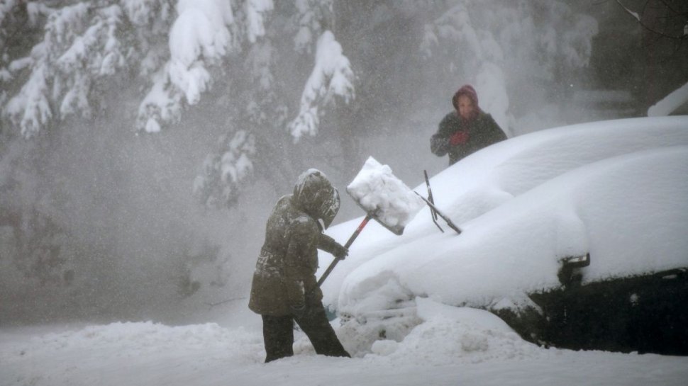 Ninsori puternice în România, în acest weekend! Strat de zăpadă de 15 centimetri