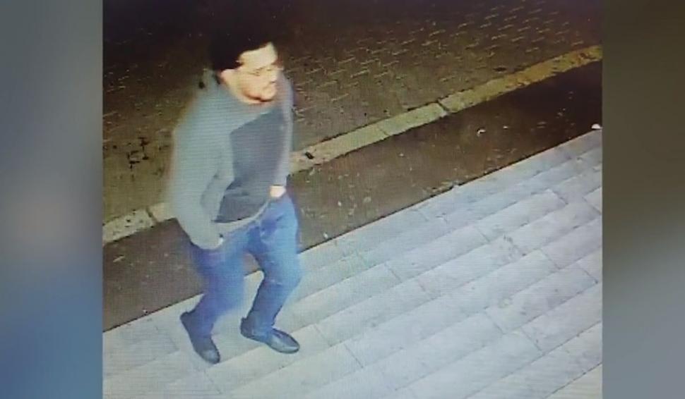 El este şoferul care a accidentat o gravidă în Bucureşti şi a fugit de la locul accidentului. Femeia a pierdut sarcina 813523