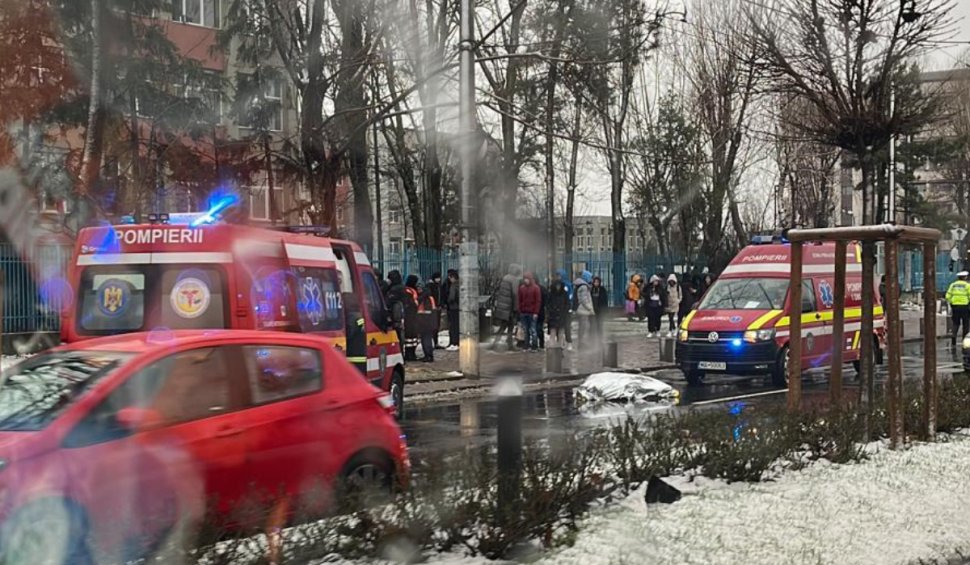Tânăr de 24 de ani, accidentat mortal de o mașină, pe Bd. Iuliu Maniu din București | Traficul a fost restricționat