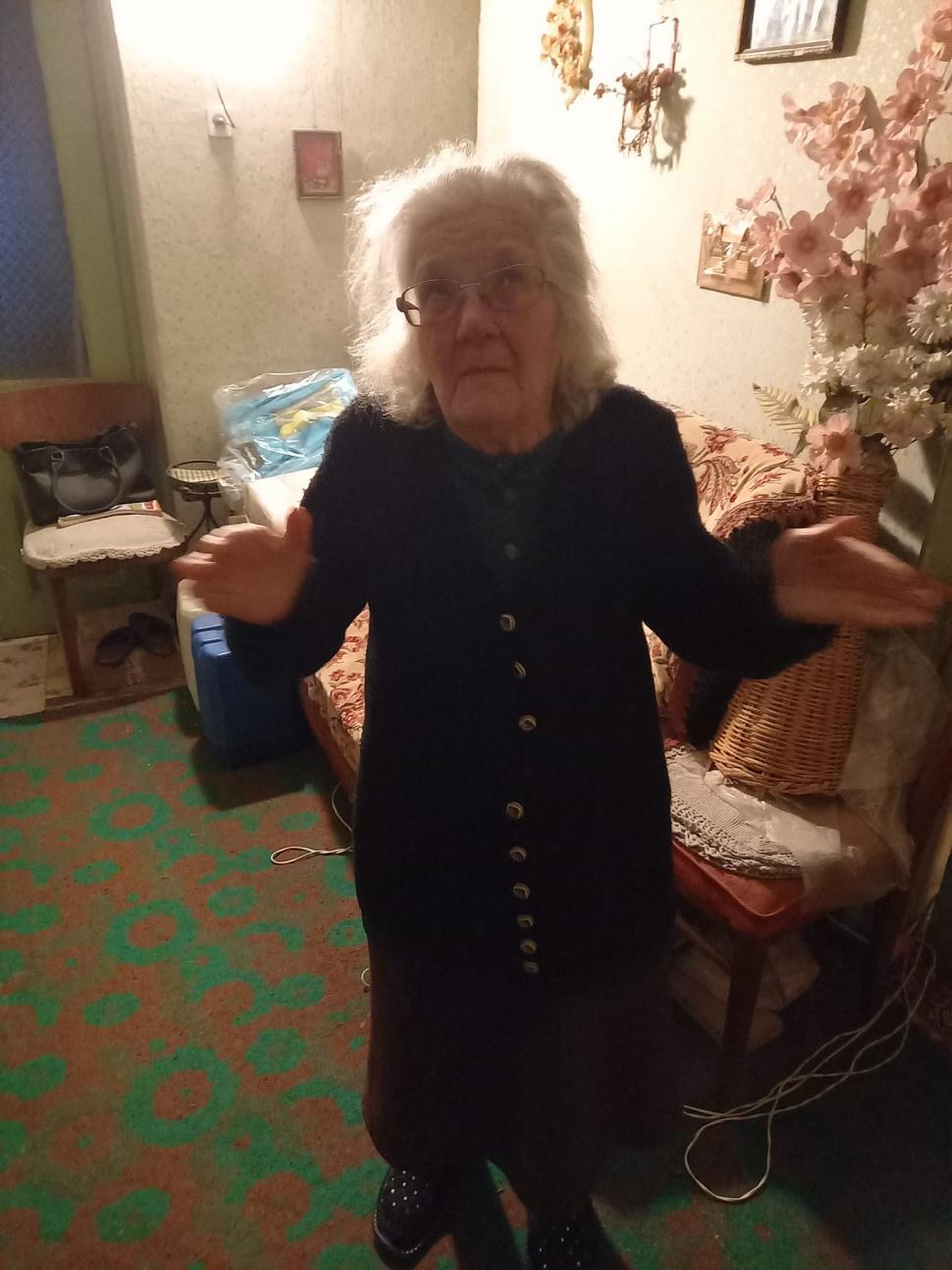 O bătrână din Constanţa a sunat la 112 şi a cerut ajutor pentru că altfel moare de frig în casă 813717