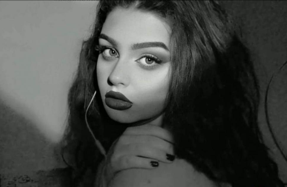 Ea este Ana, tânăra care a murit după ce a căzut de la balcon, în Târgu Jiu 813814