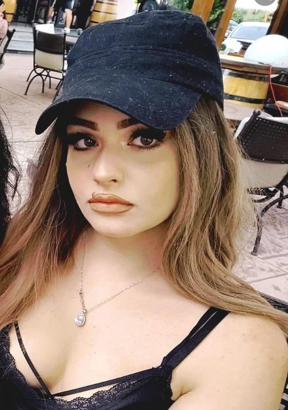 Ea este Ana, tânăra care a murit după ce a căzut de la balcon, în Târgu Jiu 813815