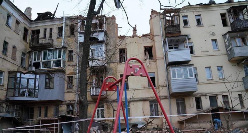 Cum arată blocul de locuințe din Harkov după ce a fost spulberat de o rachetă rusească S-300 813939