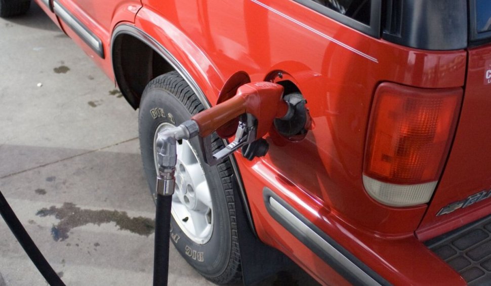 Benzina s-a ieftinit. Prețul carburanţilor în România, astăzi, 31 ianuarie 2023