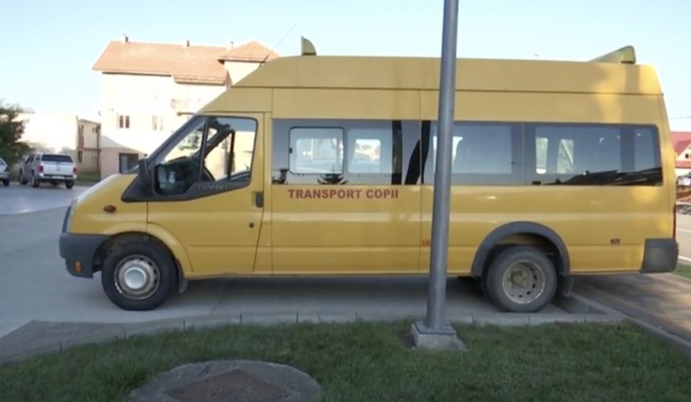 Curtea Constituţională a declarat neconstituțională ordonanţa privind transportul elevilor