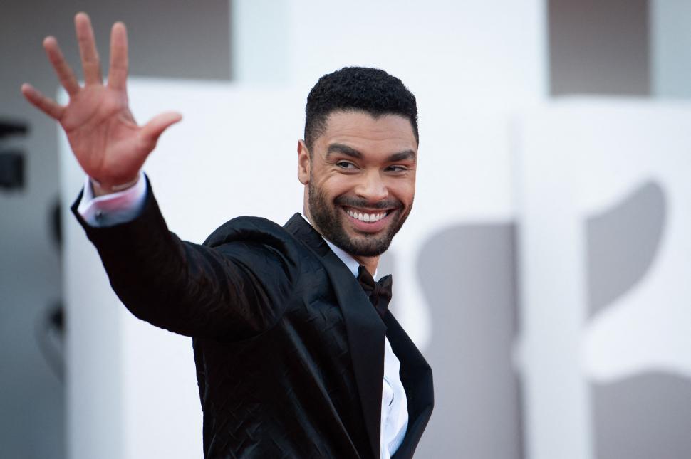 Cine este cel mai frumos bărbat din lume. Toate elementele feţei sale definesc perfecţiunea 814256