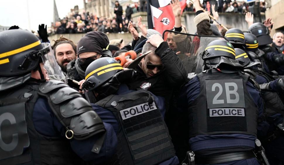 Franța, paralizată de greve și marșuri de protest | "Jumătate de milion de oameni în stradă doar la Paris", anunță sindicatul CGT
