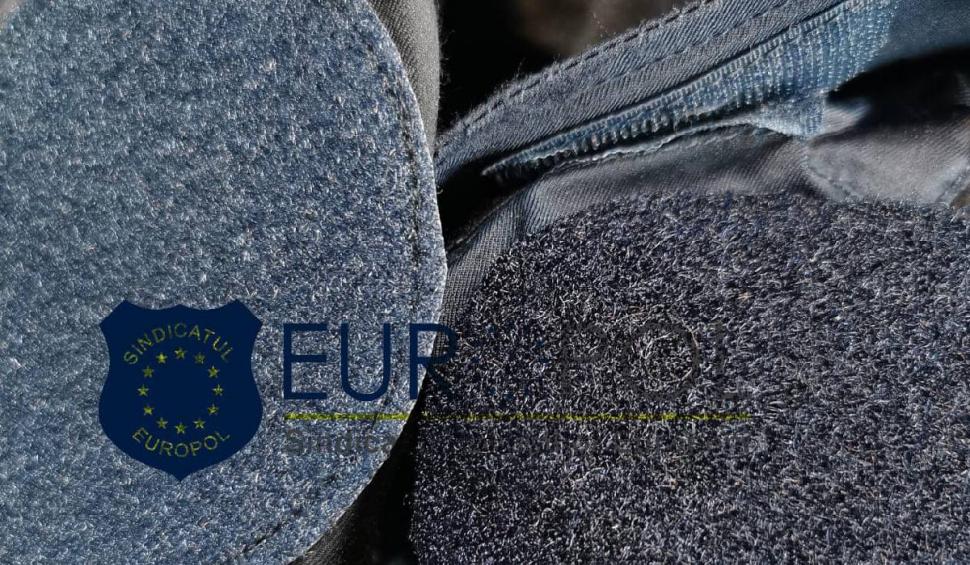 Sindicatul Europol, scârbit de noile cămăși primite: "Suma plătită pentru aceste mizerii se ridică la 4,5 milioane euro” 814708