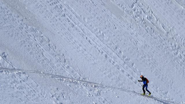 Doi metri de zăpadă la Bâlea Lac. E risc mare de avalanşă! 