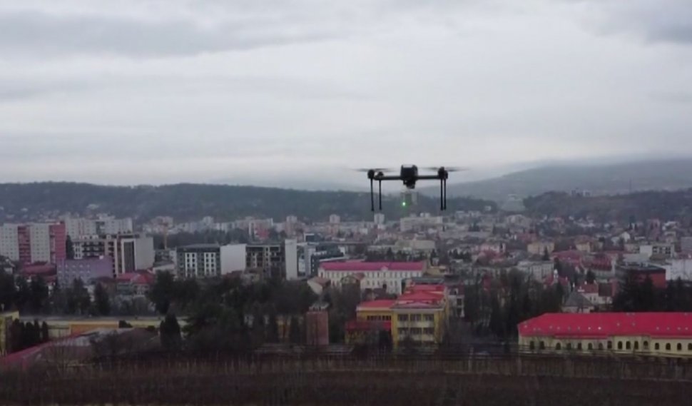  Un student din Cluj a creat un proiect inovator în domeniul măsurătorilor cadastrale. Ce poate face cu un sistem de drone performante