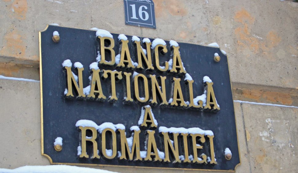 Trei bănci din România, amendate pentru cazuri de spălare de bani