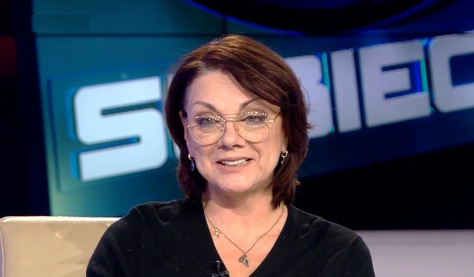 Recunoşti fetiţa bosumflată din imagine? Azi e printre cele mai celebre actriţe de la noi din ţară 814849