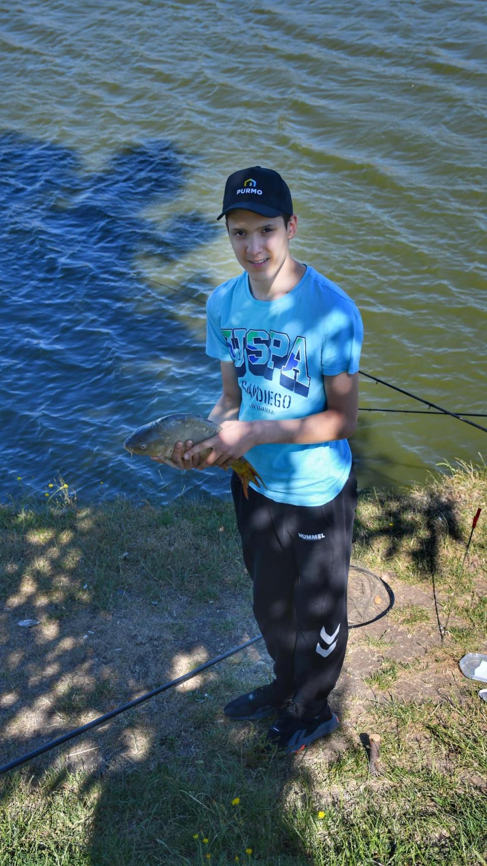 ”Unicul nostru fiu a încetat din viață” | Mesajul dureros postat de tatăl băiatului de 14 ani care a murit după ce un copac a căzut peste mașina în care se aflau 815091