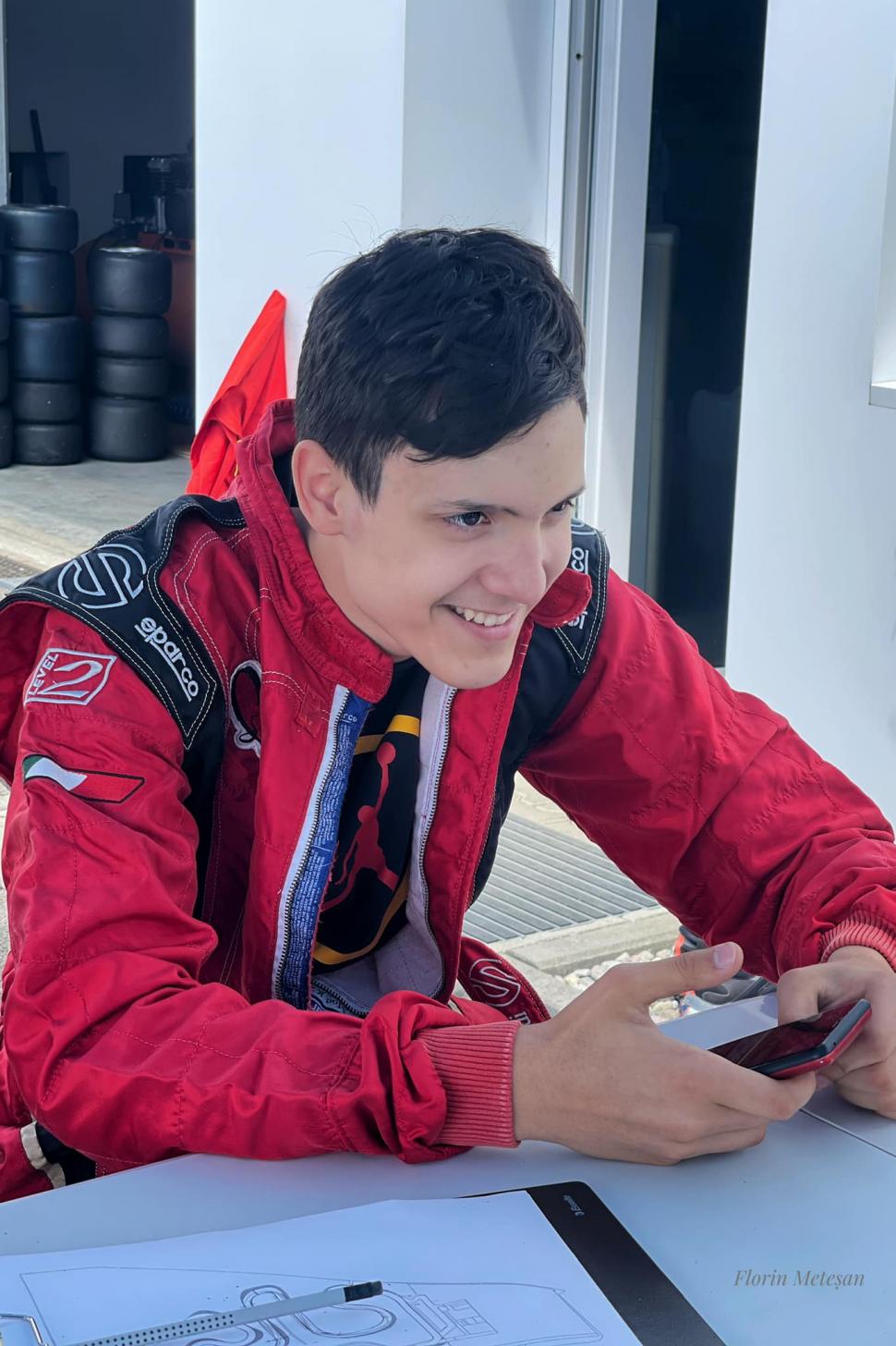 ”Unicul nostru fiu a încetat din viață” | Mesajul dureros postat de tatăl băiatului de 14 ani care a murit după ce un copac a căzut peste mașina în care se aflau 815092