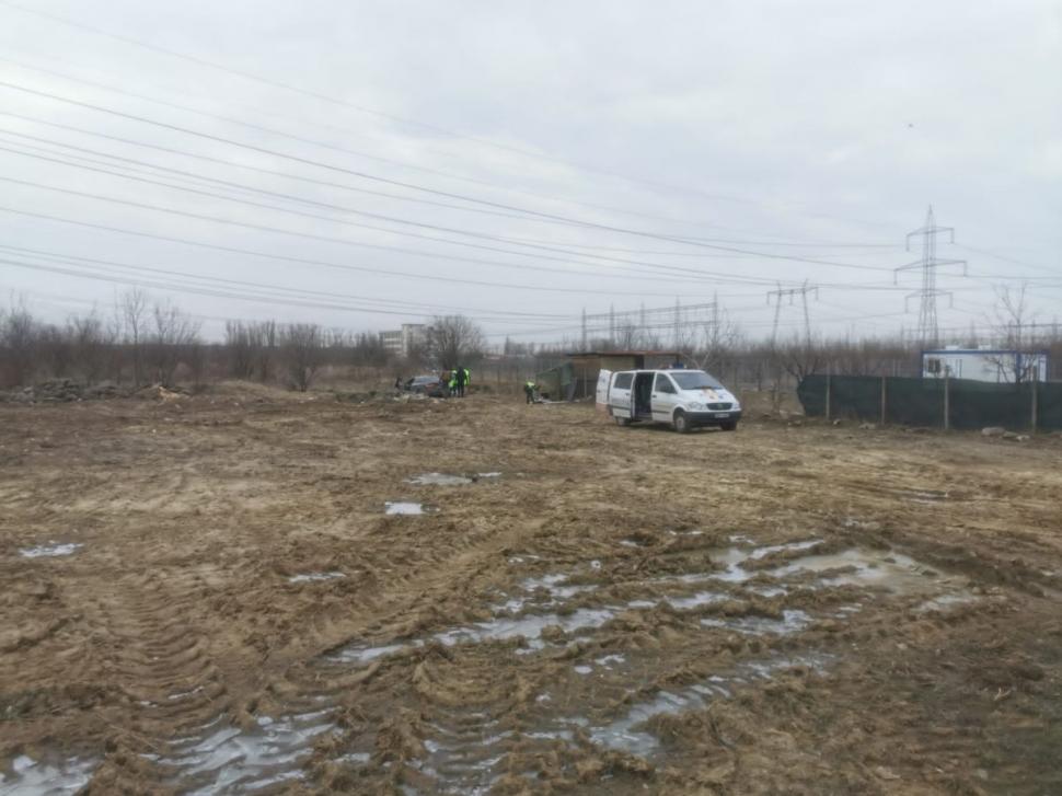 Un bărbat a răpit o femeie, în București, a băgat-o în portbagaj și a încercat să îi dea foc, la marginea cartierului Sălăjan 815165