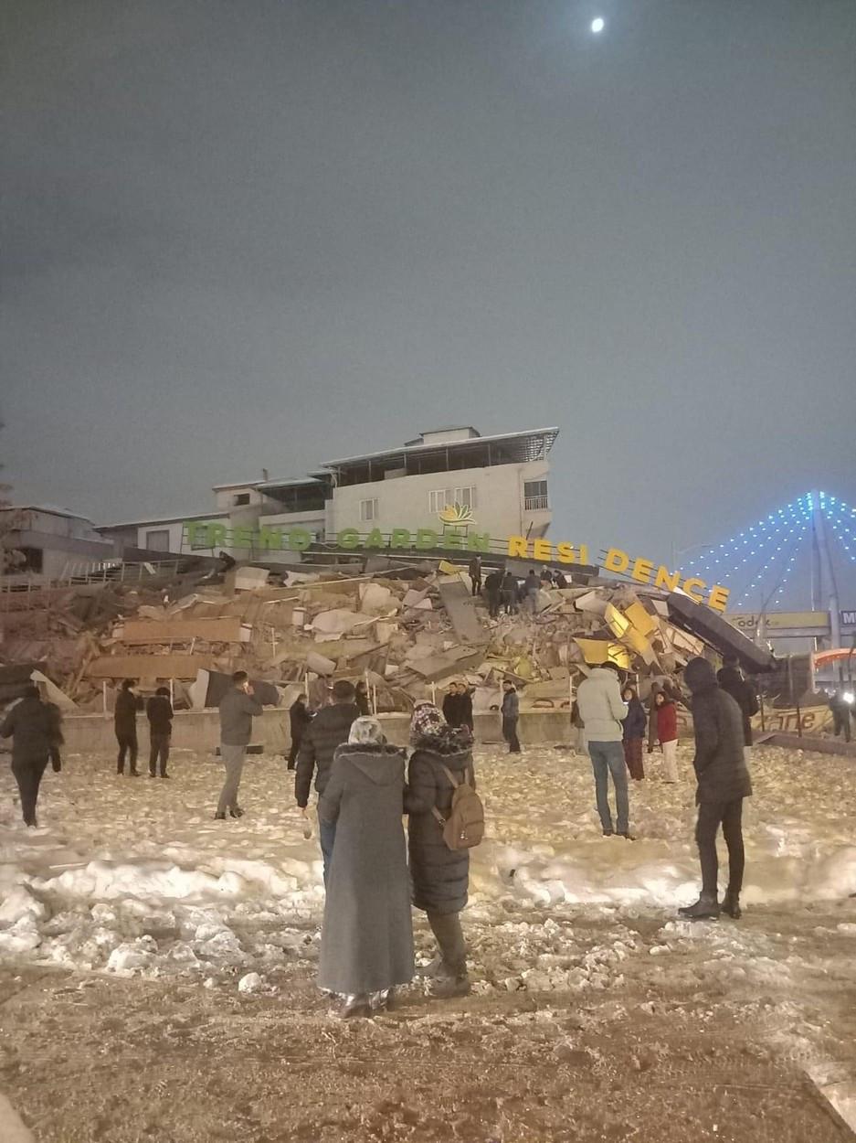 "Nu am simțit niciodată așa ceva în cei 40 de ani pe care i-am trăit” | Mărturii după cutremurul din Turcia, resimţit "ca și cum nu se va termina niciodată" 815176