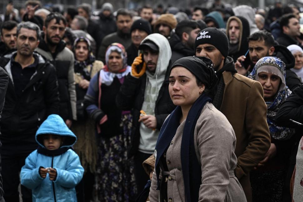 Cutremur în Turcia şi Siria | Peste 7.200 de decese şi mai mult de 30.000 de răniţi. Orele critice pentru găsirea supraviețuitorilor se scurg 815458