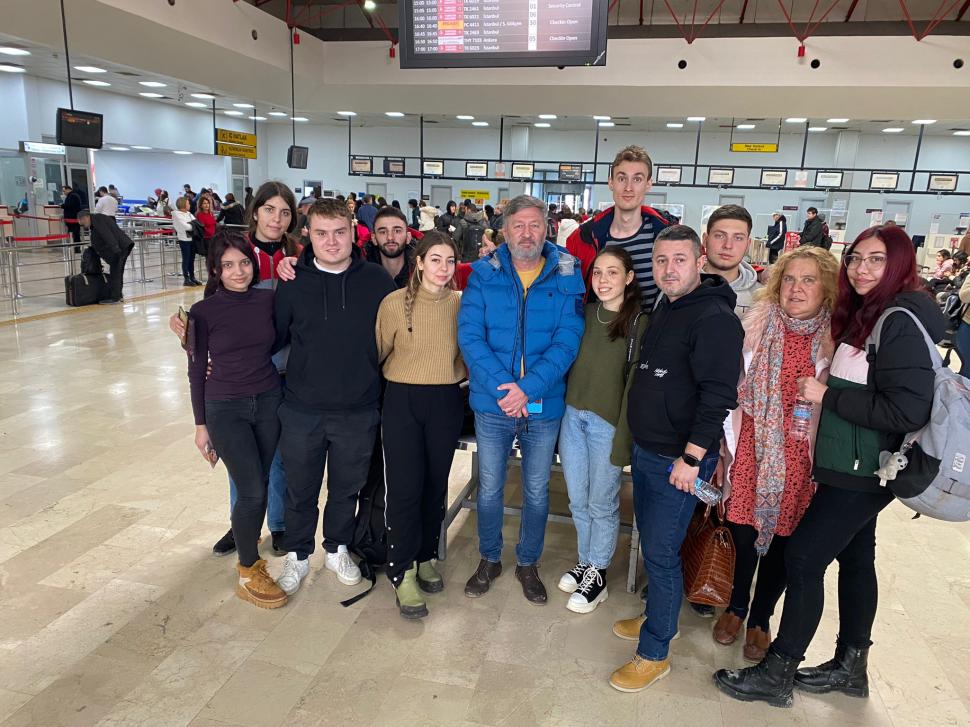 MAE: Alți 13 cetățeni români din Turcia au fost îmbarcați într-un avion și vor fi repatriați 815657