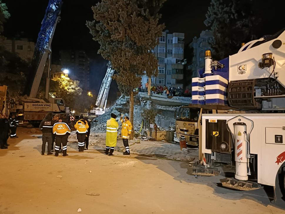 Imagini cu dezastrul umanitar din Turcia | Jurnaliştii Antena 3 CNN au surprins lupta contracronometru a salvatorilor 815862