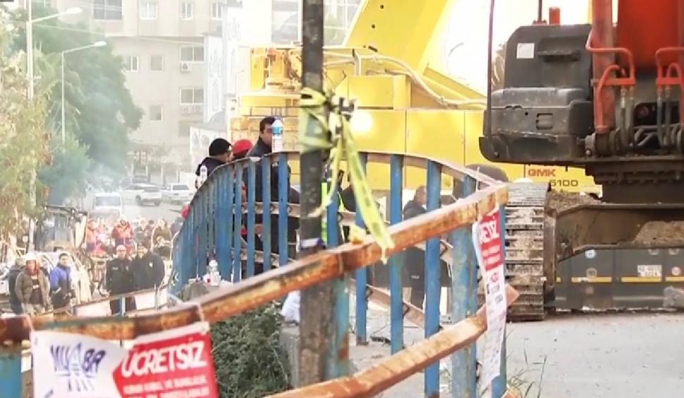 Echipa Antena 3 CNN, imagini exclusive din oraşele dărâmate de valul seismic: "Se mai întâmplă și miracole" 815740