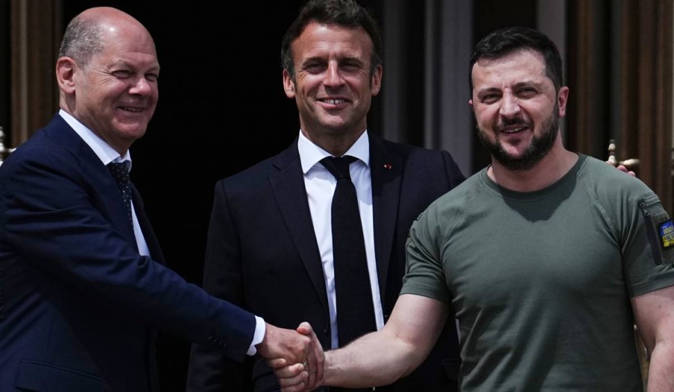 Volodimir Zelenski a ajuns în Franţa, pentru întâlnirea cu Emmanuel Macron