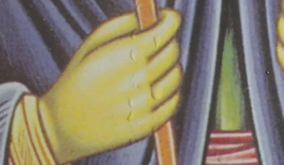 Icoanele puse de un bărbat din Buzău în camera soacrei sale au început "să plângă" cu mir 815993