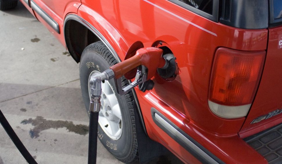 Motorina s-a ieftinit a patra zi consecutiv. Prețul carburanţilor în România, astăzi, 9 februarie 2023