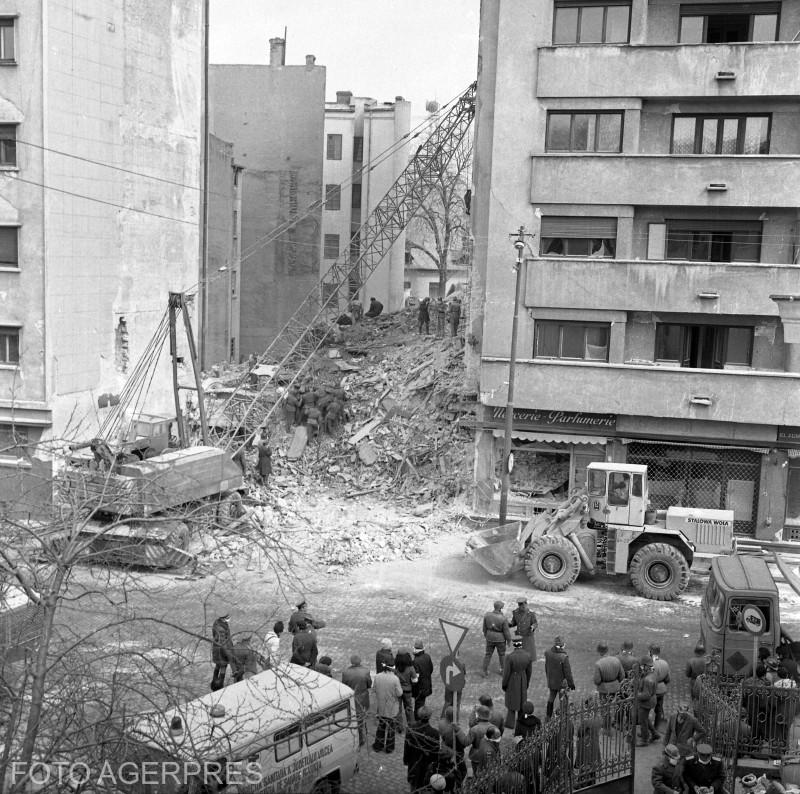 Primul ordin dat de Ceaușescu, după ce a aflat de cutremurul din 1977 | Sinistrații au primit apartamente complet mobilate 816470