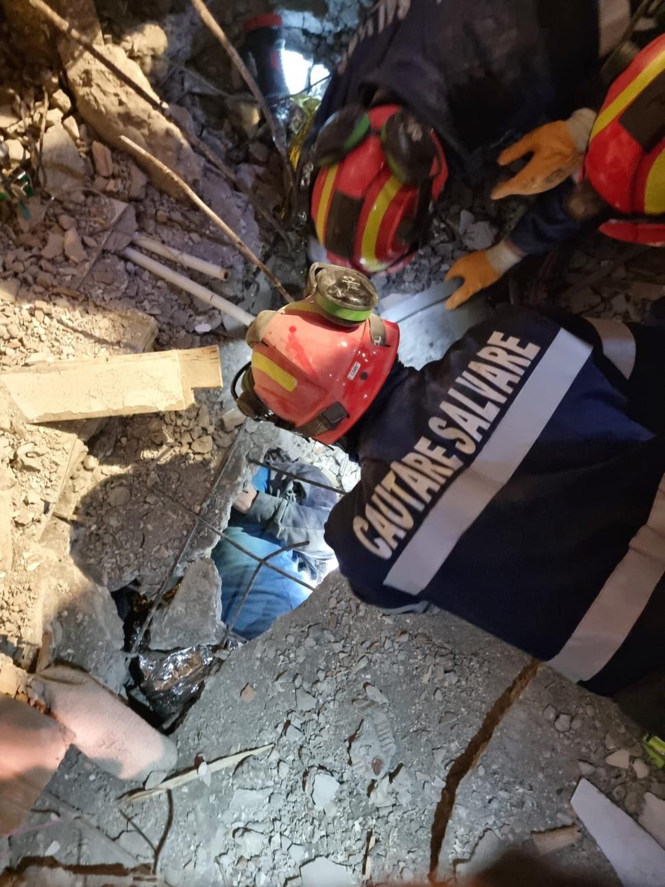 "Mai există speranţă!". Salvatorii români au găsit un bărbat în viaţă, după şase zile de la cutremurul devastator din Turcia 816430