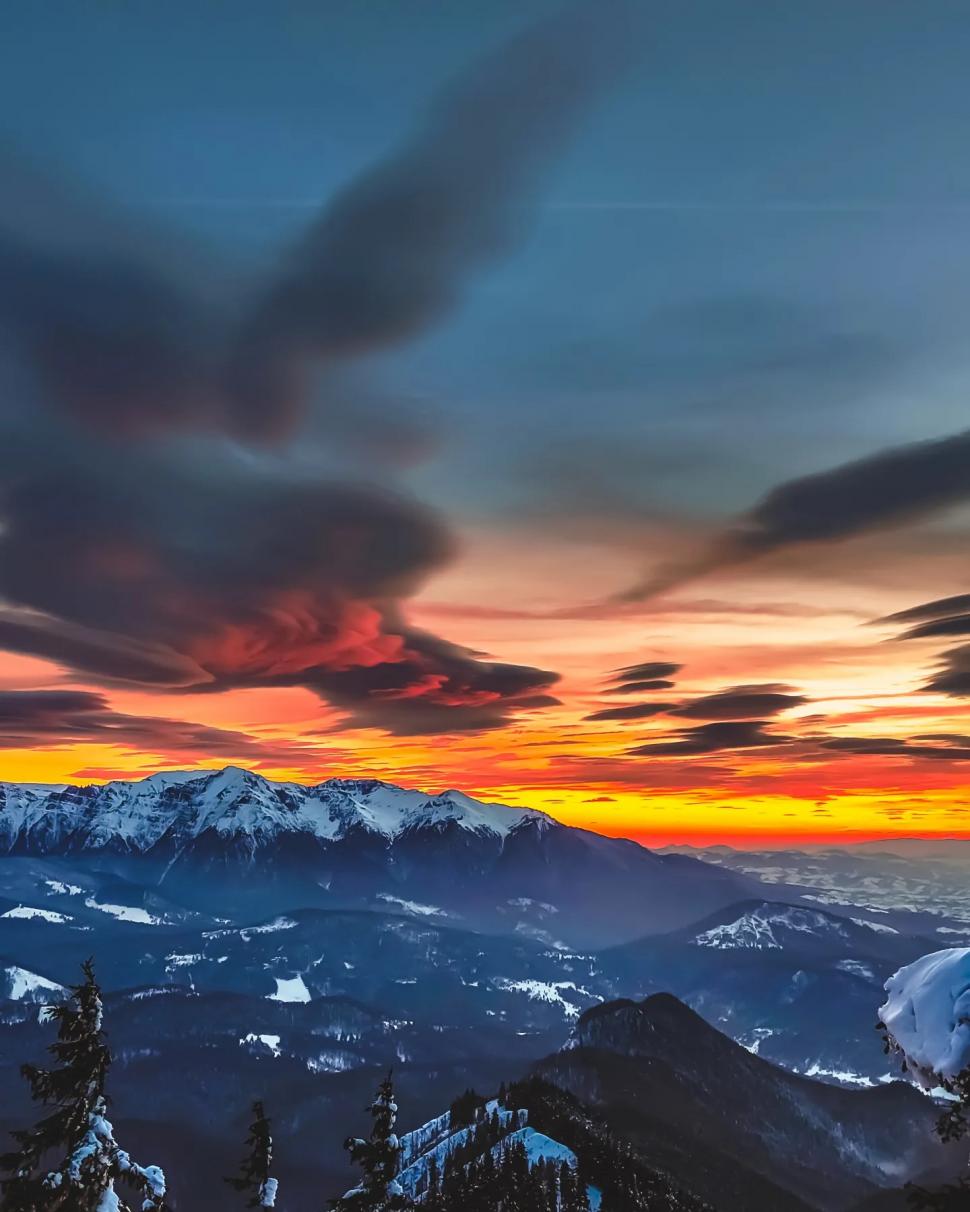 Imagini superbe de pe Masivul Postăvaru, după ce s-a depus un nou strat de zăpadă 816545