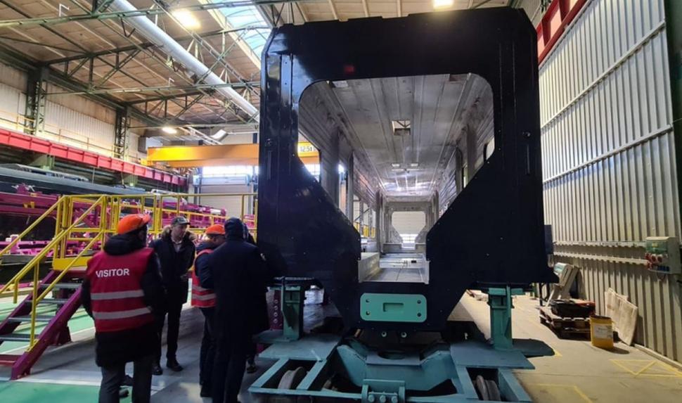 Cum arată noile trenuri electrice produse în Polonia pentru România. Rutele pe care vor circula cu 160 de km/h 816704